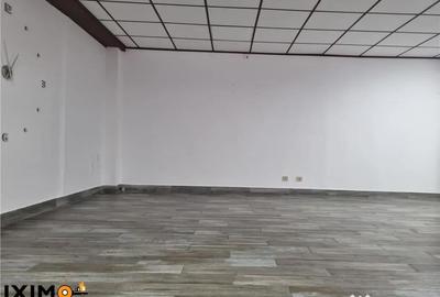 Spațiu comercial, de 55 mp, în Central - 8