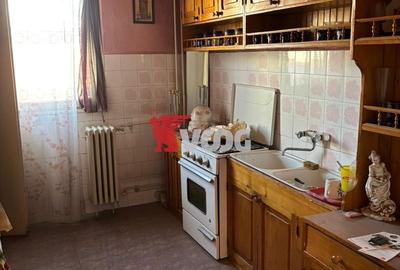 Apartament cu 3 camere semidecomandat în Complex Studențesc - 7