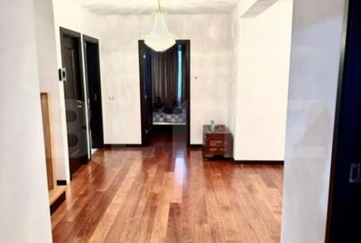 Casă cu 7 camere cu Teren 1800 Mp în Central - 7