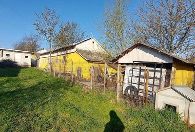 Casă cu 5 camere cu Teren 1500 Mp în Central - 2