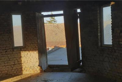 Casă cu 6 camere în Vest - 5