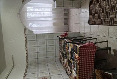 Apartament cu 3 camere decomandat în Central - 2