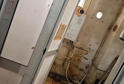 Spațiu comercial, de 395 mp, în Săvinești