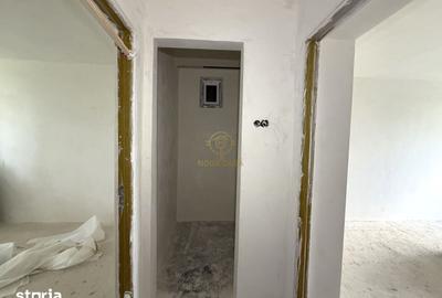 Apartament cu 4 camere decomandat în Micro 14 - 8