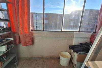 2 camere decomandat Buziasului centrala proprie - 9