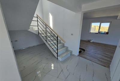 Casă cu 4 camere cu Canalizare în Aeroport - 9