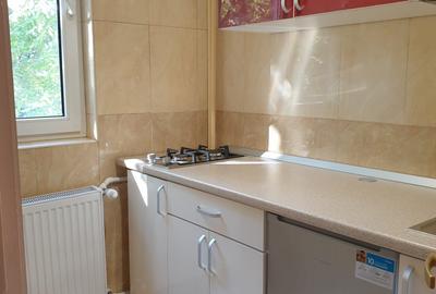 Aparatorii Patriei , strada Turnu Magurele 500m pana la Metrou - 4