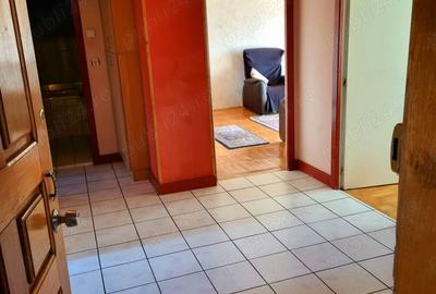 Apartament cu 4 camere decomandat în Central - 9