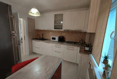 Apartament cu 2 camere decomandat în Sebastian - 4