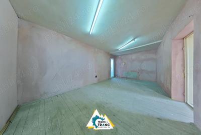 Casa de renovat cu 3 camere cu teren generos in Zadareni - 3