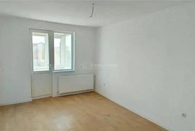 Apartament 3 camere, decomandat - Moldova Noua, jud. CS - 8