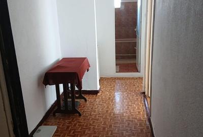 Apartament cu 3 camere decomandat în C5 - 3