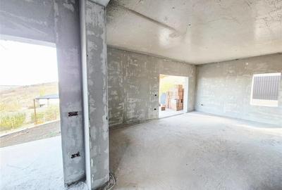 Casa de vanzare cu priveliste frumoasa - 11