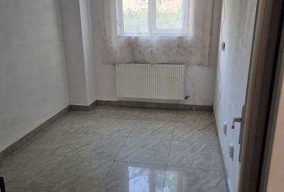Spațiu comercial, de 104 mp, în Central - 7
