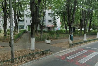 Apartament cu 2 camere semidecomandat, mobilat în Nord