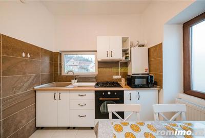 Apartament cu 3 camere nedecomandat, mobilat în Schei - 14