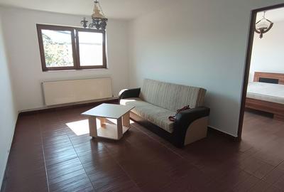 Apartament cu 3 camere decomandat în Central - 2