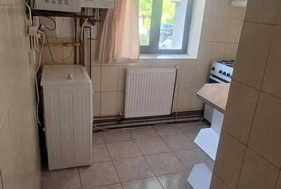 Apartament cu 2 camere decomandat în Galata - 2