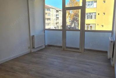 Apartament cu 2 camere semidecomandat în Independenței - 9