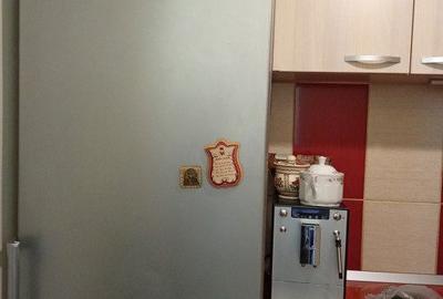 Garsonieră decomandată în Decebal