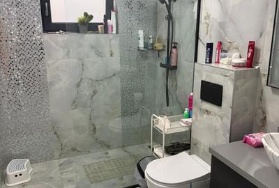 Casă cu 4 camere în Sud