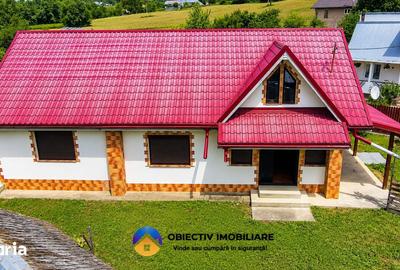 Casă cu 4 camere cu Teren 1043 Mp în Negrești - 5