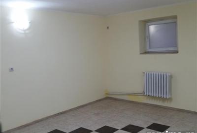 Spațiu comercial, de 62 mp, în Central