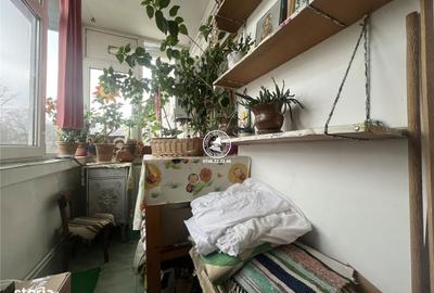 Apartament cu 3 camere decomandat în Nicolina - 2