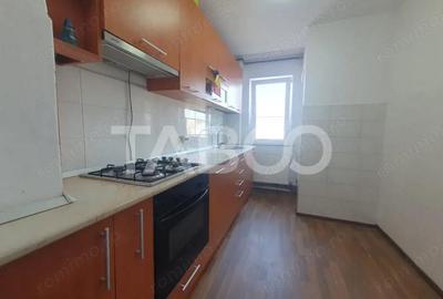Apartament cu 2 camere semidecomandat, mobilat în Central - 3