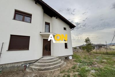 1/2 Duplex, 4 Camere, 296mp Teren, Cartier Partoș - 2