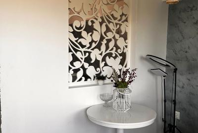 Apartament cu 3 camere decomandat în Ostroveni - 2