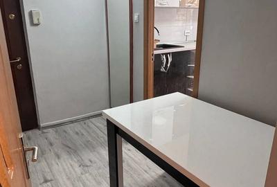 Vand sau inchiriez apartament in zona 300 langa facultatea Aurel Vlaicu - 10