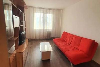 Apartament cu 2 camere decomandat în Titan