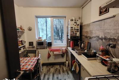 Apartament cu 3 camere semidecomandat în Andrei Mureșanu - 2