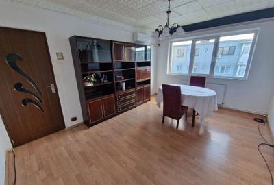 Apartament cu 2 camere semidecomandat în Central - 1