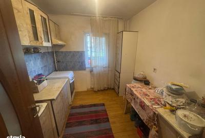 Apartament cu 3 camere decomandat în Dacia - 1