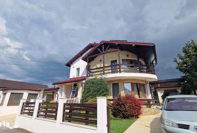 Casă cu 4 camere cu Teren 500 Mp în Central - 18
