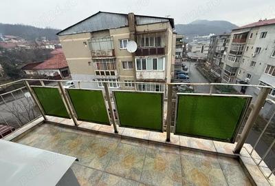 Apartament cu 3 camere decomandat în Central - 9