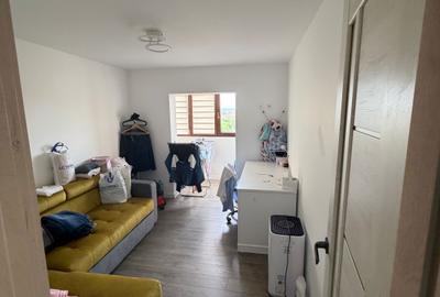 Apartament cu 4 camere decomandat în Central - 1