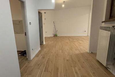 Apartament cu 3 camere decomandat în Boema - 8
