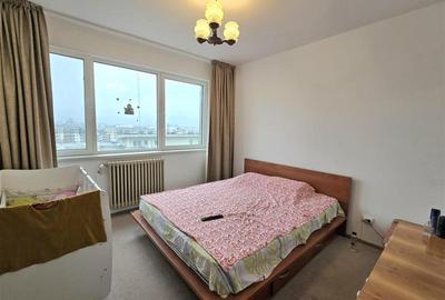 Apartament cu 4 camere decomandat în 1 Mai - 10