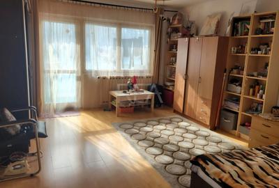 Garsonieră decomandată, mobilată în Decebal - 1