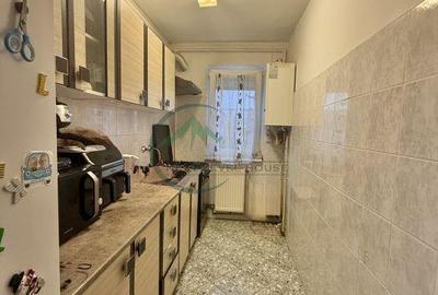 Apartament cu 2 camere semidecomandat, mobilat în Florilor - 8