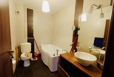 Apartament cu 3 camere decomandat în Florești - 6