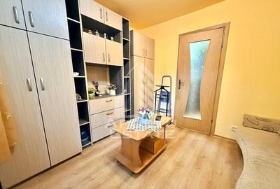Garsonieră decomandată în Complex Studențesc