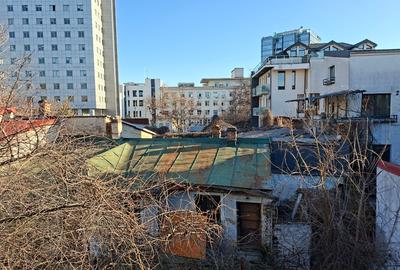 Teren Construcții intravilan de 200 mp, în Calea Victoriei - 10