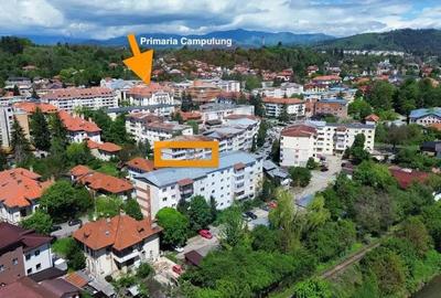 Apartament de vanzare central in Campulung