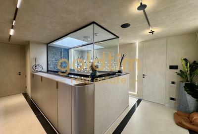 SUPERB/ PENTHOUSE MOBILAT SI UTILAT/ 3 PARCARI/ TERASA 70 mp - 51