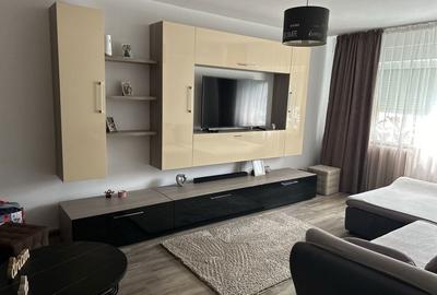 Apartament cu 2 camere decomandat în Central - 1