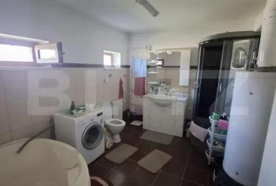 Casă cu 7 camere cu Teren 1550 Mp în Central - 10